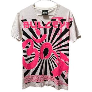 Bullzeye Graphic Tee with Pink and Black Design